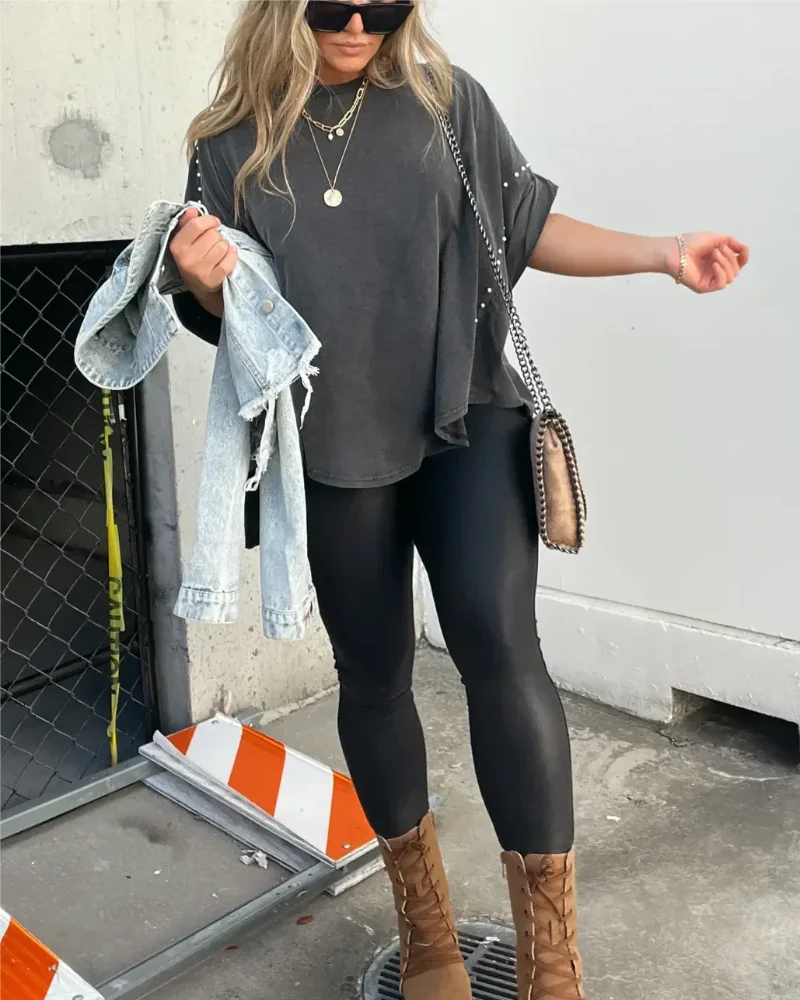 Bella - T-SHIRT OVERSIZE À STUDS