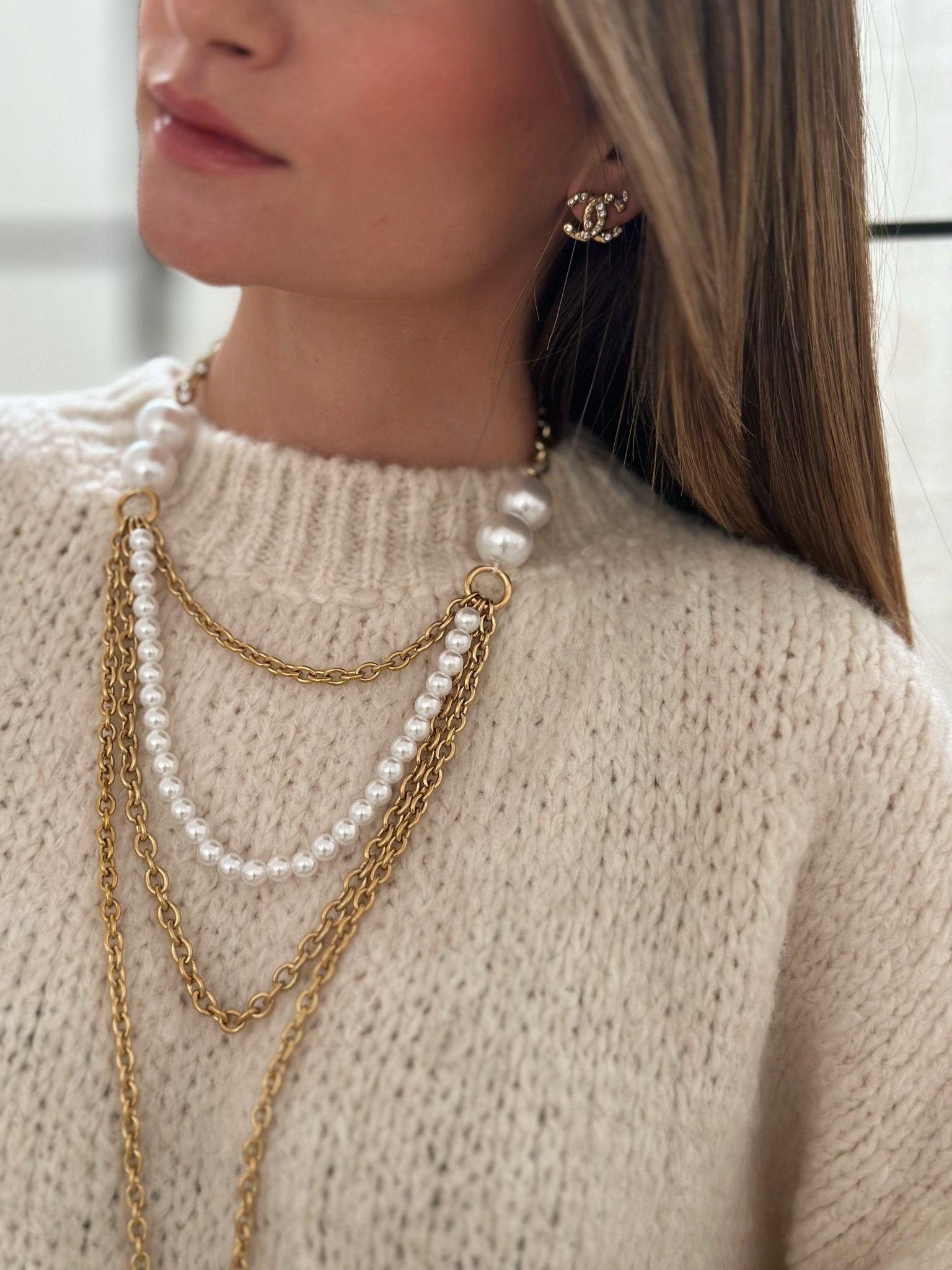 Paris Couture™ | Le pull blanc cassé