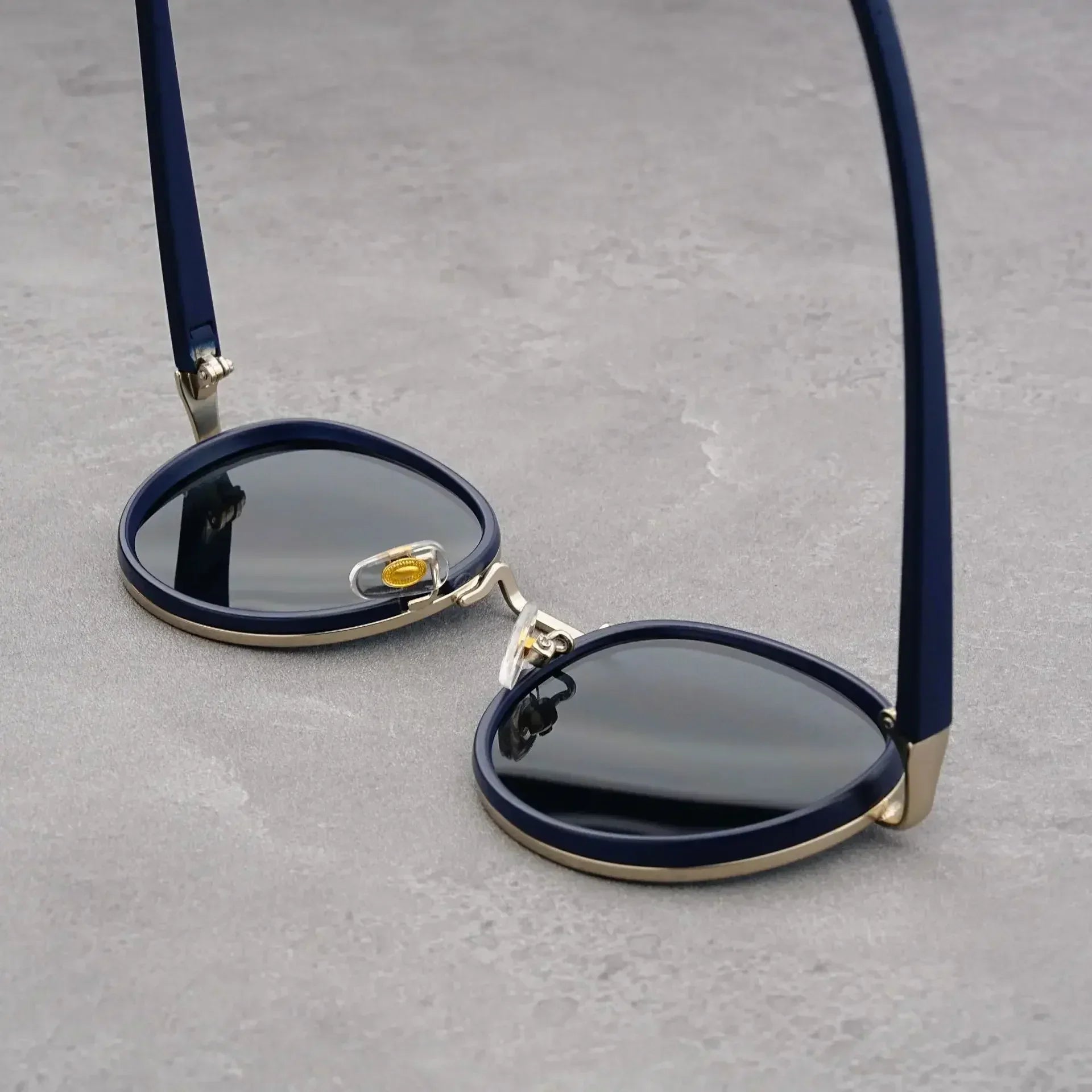 Carson Rift Shades