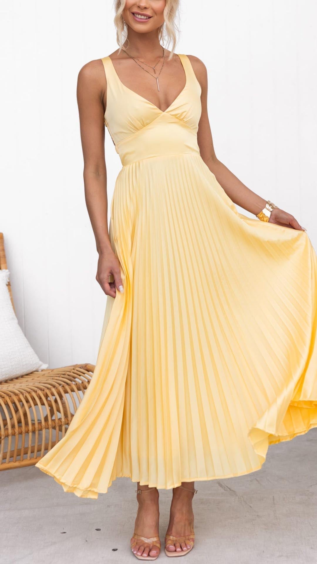 MALKA | Stylish Maxi Dress with Delicate Fall