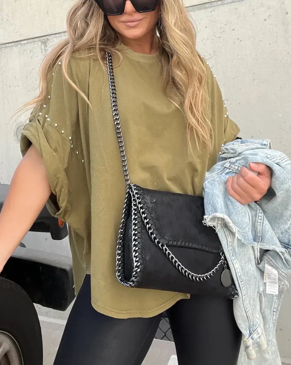 Bella - T-SHIRT OVERSIZE À STUDS